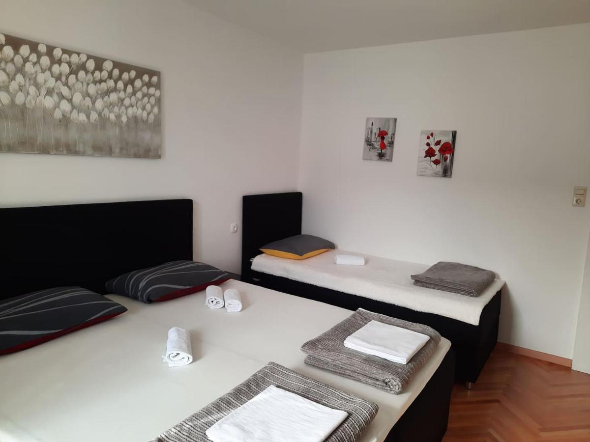 Apartments Rose Loboja Makarska Bagian luar foto