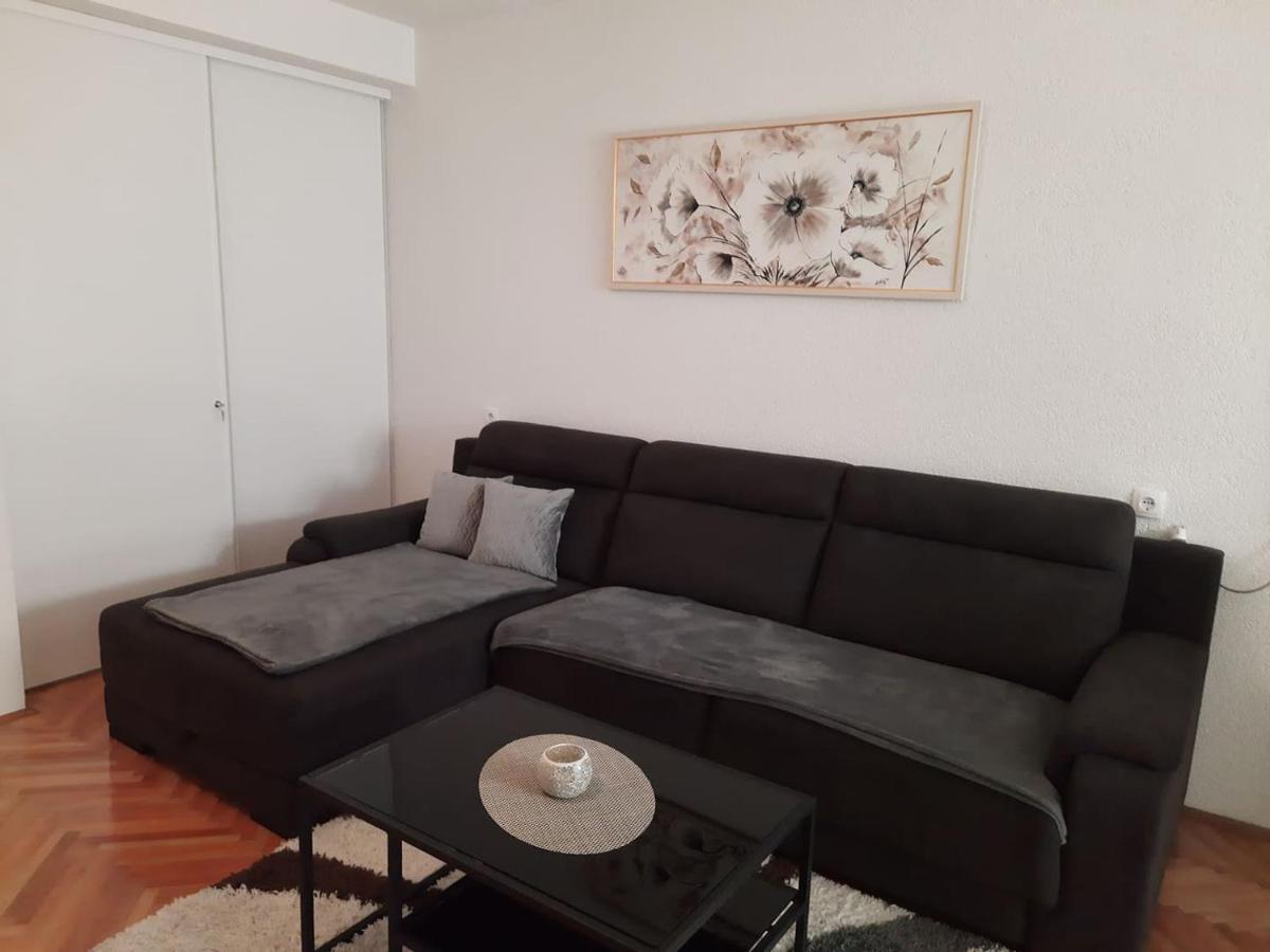 Apartments Rose Loboja Makarska Bagian luar foto