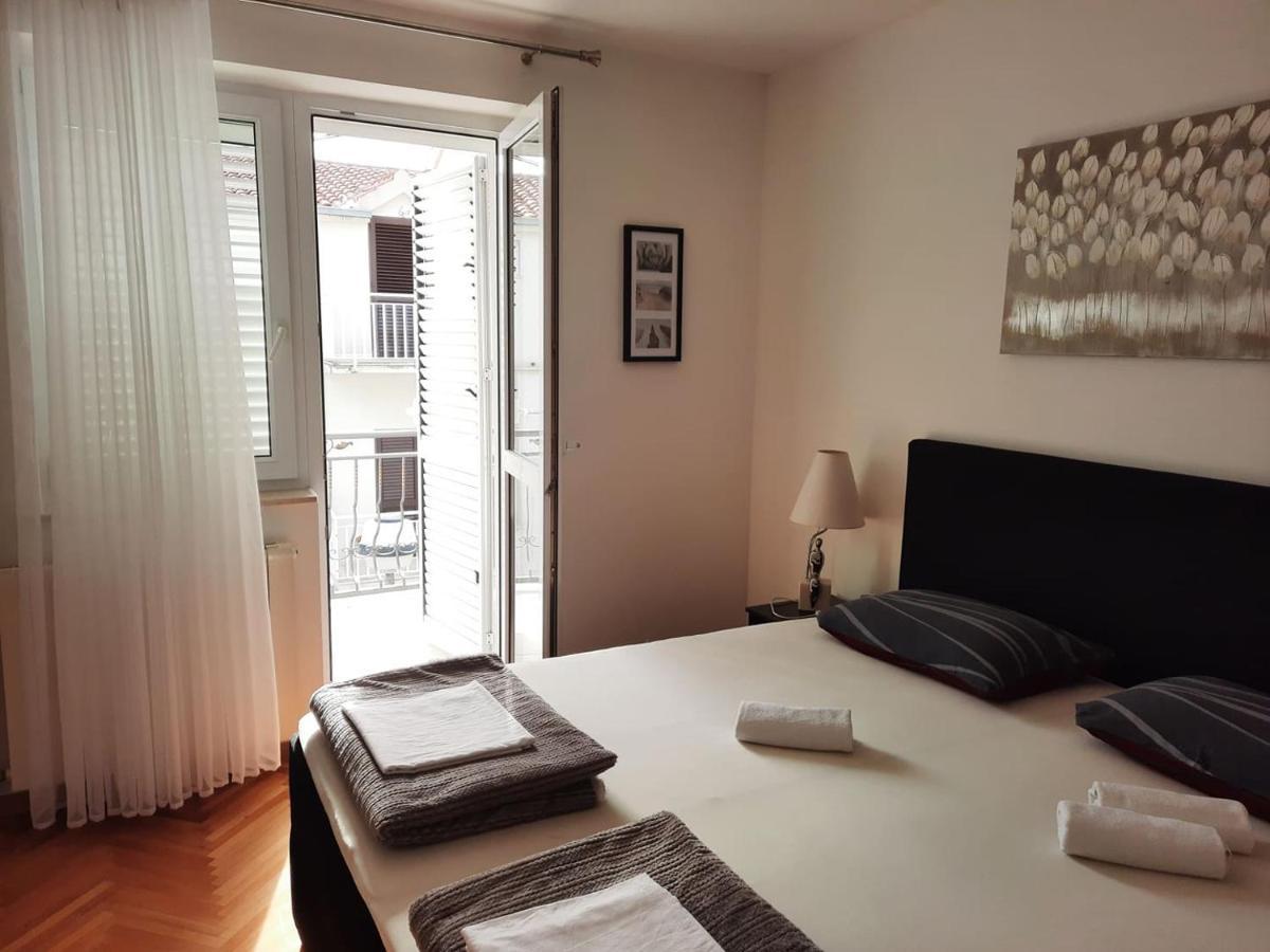 Apartments Rose Loboja Makarska Bagian luar foto