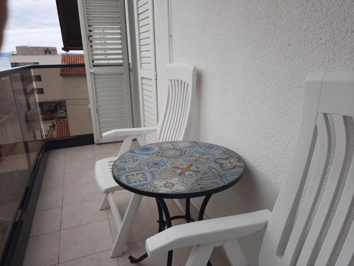 Apartments Rose Loboja Makarska Bagian luar foto