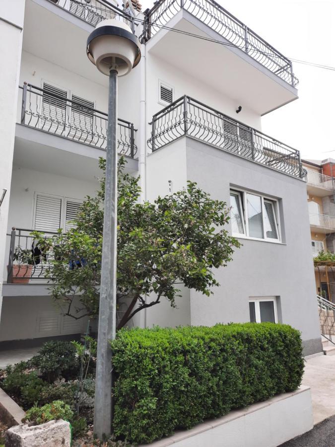 Apartments Rose Loboja Makarska Bagian luar foto
