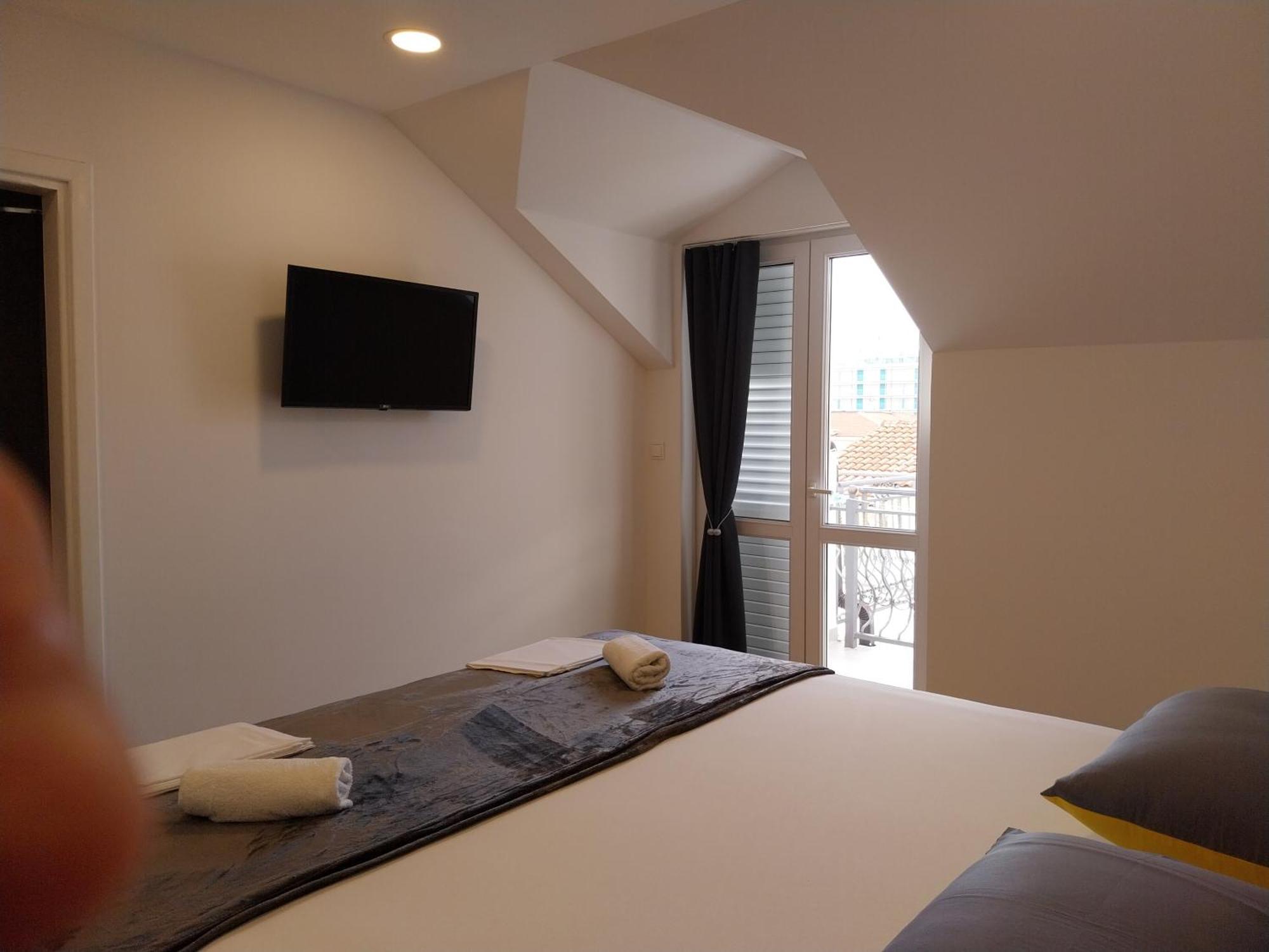 Apartments Rose Loboja Makarska Bagian luar foto